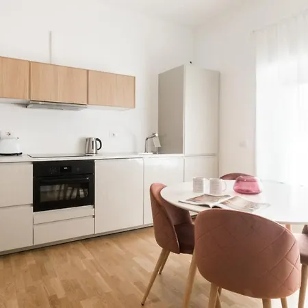Italianway Easy - Brianza 28 * Milan